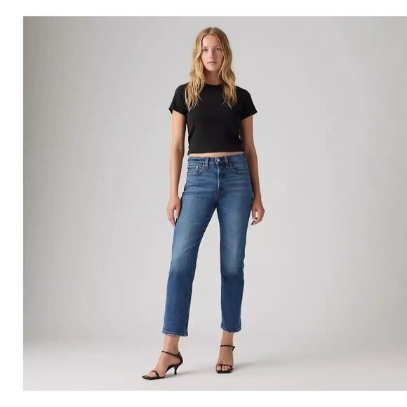 Levis Wedgie Straight Jeans Womens  Blue Denim Button Fly SZ 23 - Picture 1 of 16